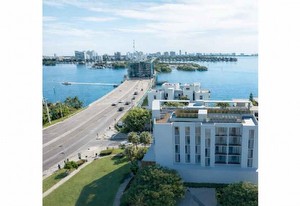 7860 NE Bayshore Ct